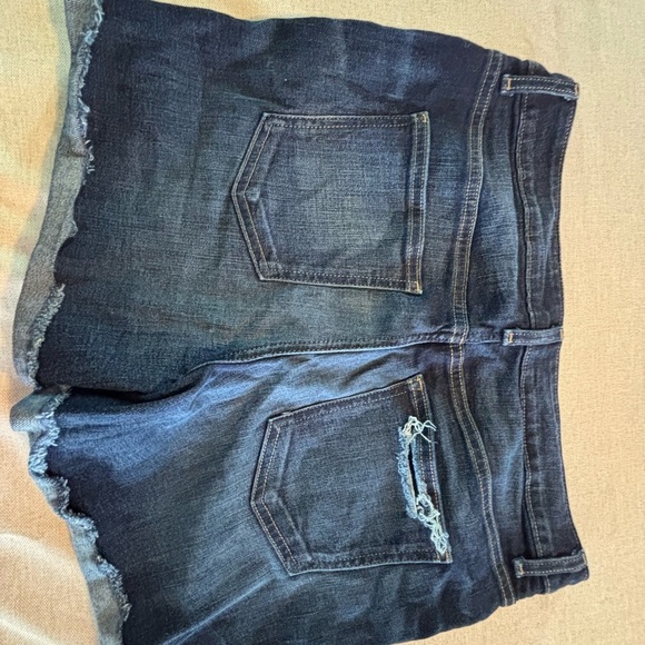 Maurices Black Jean Shorts Distressed Raw Hem - Picture 4 of 8